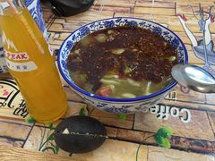 多加辣子更香-刘老虎肉丸糊辣汤(总店)