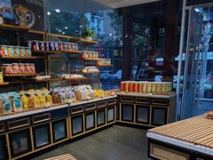 面包甜点陈列柜-皇家美孚(海云庵店)