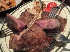 -MONICH牛排融合餐厅(和义大道购物中心店)