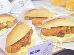 鸡腿堡-MANFEN聚满分西点(远洋大信店)