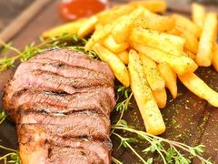 -LESCEDARS  Bistro香柏树(外滩店)