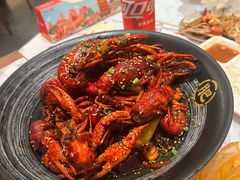 -肥肥虾庄·金牌油焖大虾(汉口城市广场店)