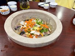 -姚记抚仙湖石锅鱼庄