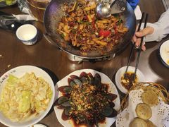 -富正毅三下锅·湘西韵味(天门山索道店)