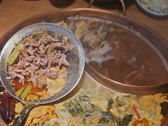 -洱火云南酸菜牛肉火锅(石景山当代商城店)