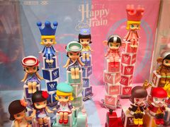 -泡泡玛特POPMART(侨福芳草地店)