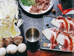 -红泥小火炉·东北泥炉烤肉(天一旗舰店)