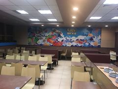 大堂-灵芝妹子海鲜米线(香炉礁山姆店)