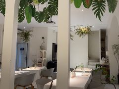 -春树下·树屋花房西餐厅(罍街AS1980店)