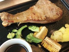 -必胜客(证大大拇指店)