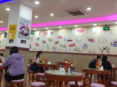 大堂-捷信牛奶甜品世家(柳巷店)