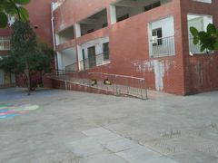 -河南省实验中学思达外国语小学