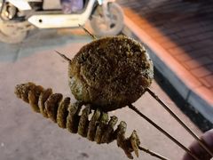 -小魏哥果仁烤面筋