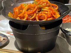 -蚂蚁洞·烤肉大营地(上海静安大悦城店)