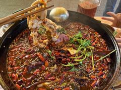 -鸿顺老铁锅美蛙鱼府(解放碑店)