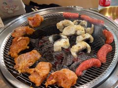 -围炉肉舍•炭烤活鳗•丹东海鲜烤肉(步行街店)