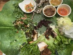 -沐毫傣泐云南菜孔雀宴•手抓饭傣味烧烤(曼听公园店)