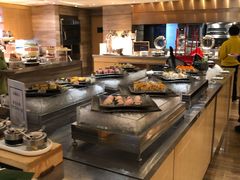 自助取餐区-北京王府井希尔顿酒店·万斯阁西餐厅