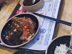 -万和春排骨砂锅米饭(新业广场店)