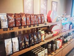 零售区-星巴克(汕尾信利城市广场店)