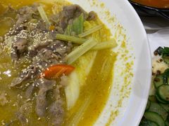 酸汤金菇肥牛-御彩酒家(东风东路店)