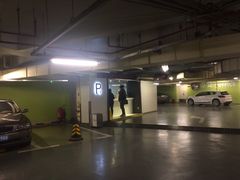 -上海来福士广场-停车场