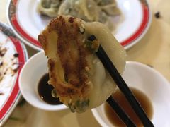 生煎馄饨-小实惠嘉(威海路店)