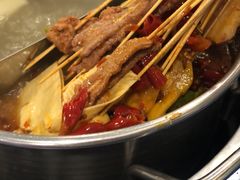 -马路边边串串香形象店(磐石路店)