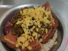 -梁阿婆廿年老牌扣肉糯米饭