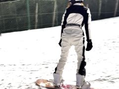 -乔波室内滑雪场
