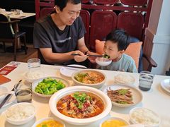 -巷子宽·酸菜鱼(迪士尼小镇店)