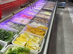 -名门潮牛·鲜牛肉海鲜火锅.烧烤自助餐厅(诚丰广场店)