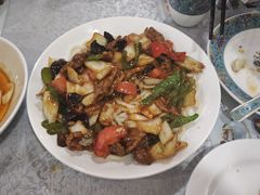 -汗腾格里·风味餐厅(新疆驻京办店)