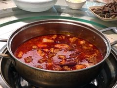 招牌铁锅炖羊肉-羊故事·西北融合菜(华侨城店)
