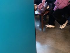 -荒岛实景沉浸密室(江汉路1店)