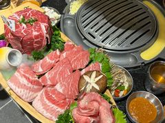 -GOGIYA·咕叽吖韩国传统烤肉店(东方新天地店)