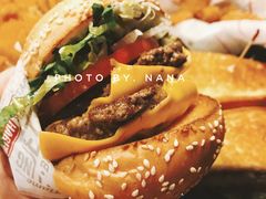 -The Habit Burger Grill 哈比特汉堡(复兴soho店)