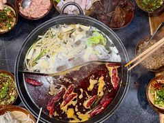 -重庆故事姊妹老火锅(财经学院店)