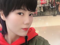 -LAQUEEN 时尚健康假发(万象城总店)