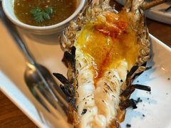 -Chom Cafe and Restaurant