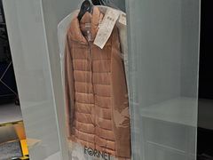 -福奈特洗衣洗鞋(宝华广场店)
