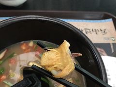 -蒙自源米线大王(白云机场店)