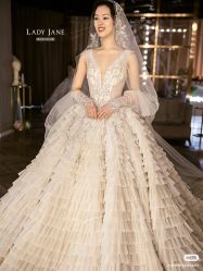 -Lady  Jane高端婚纱礼服馆
