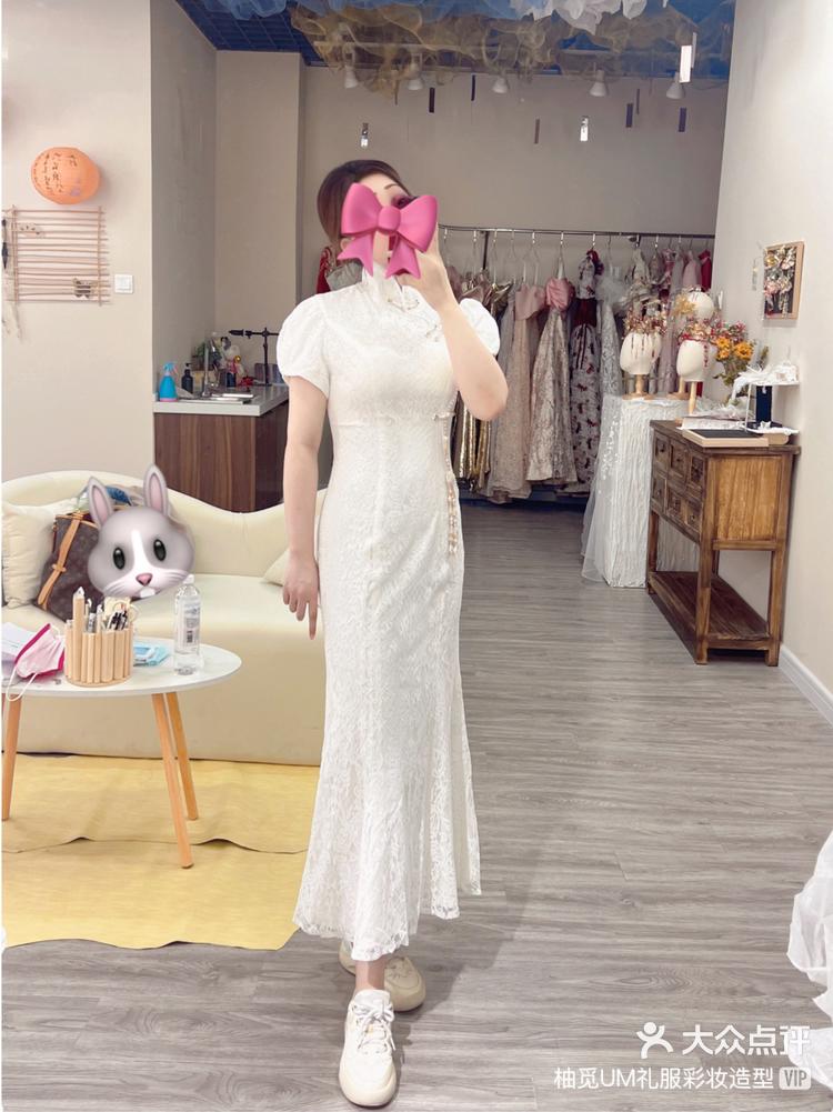 旗袍配运动鞋是怎么个事儿