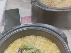-花馬肆.云南过桥米线(汉神购物广场现场熬汤店)