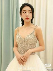 -Lady  Jane高端婚纱礼服馆