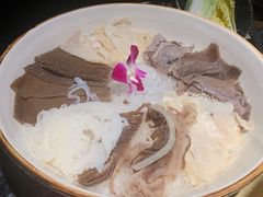 川门毛肚七绝-哥老官重庆美蛙鱼头(西湖银泰十一哥店)