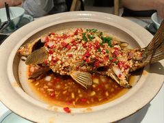 香酥大鲫鱼-费大厨辣椒炒肉(悠唐购物中心店)