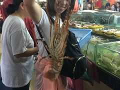 -班赞海鲜市场胖阿姨加工点