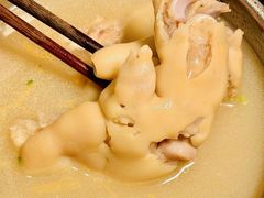 -何师烧烤Pro ··江湖川菜·小龙虾·精酿啤酒(太古里旗舰店)